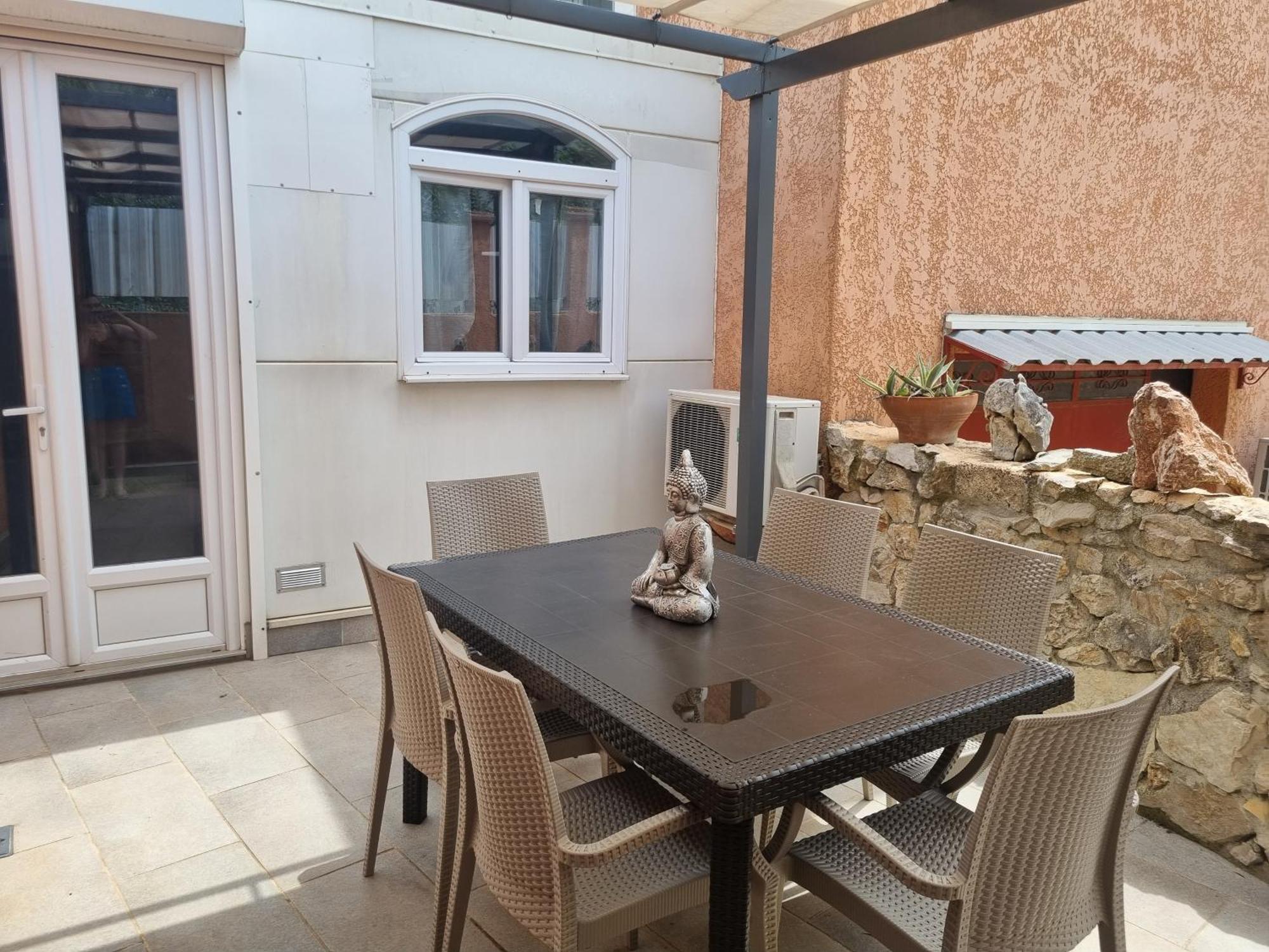 Cameos - Appartement Avec Terrasse Locairbi Le Crès Buitenkant foto
